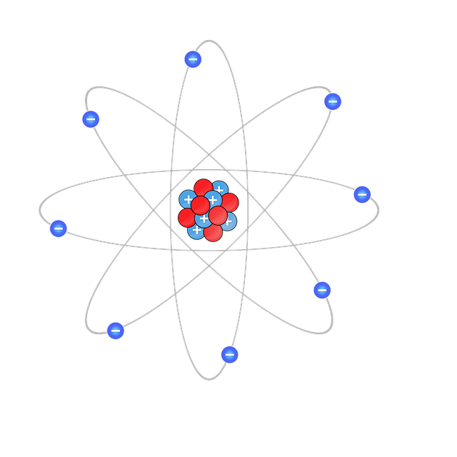 How many valence electrons does oxygen have