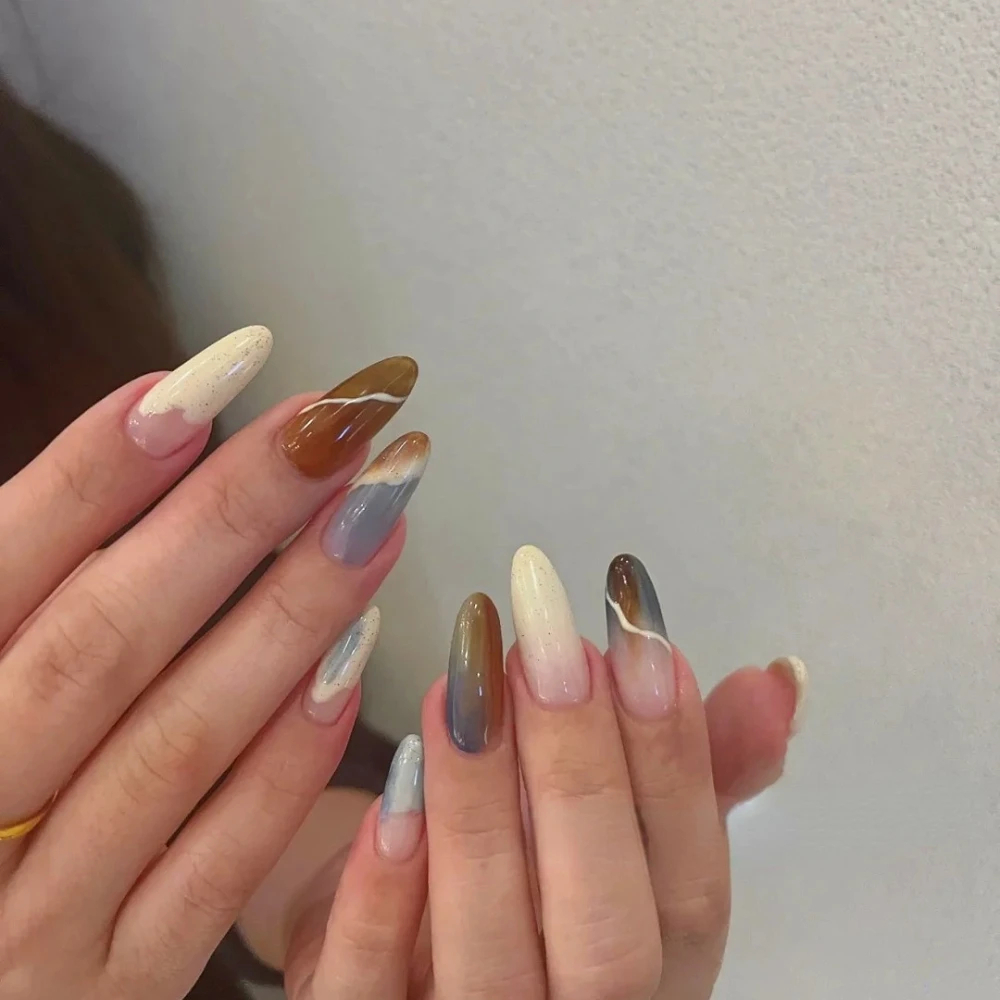 Save Big on Marble Effect Fake Nails – Luxurious Designs at Discounted.
